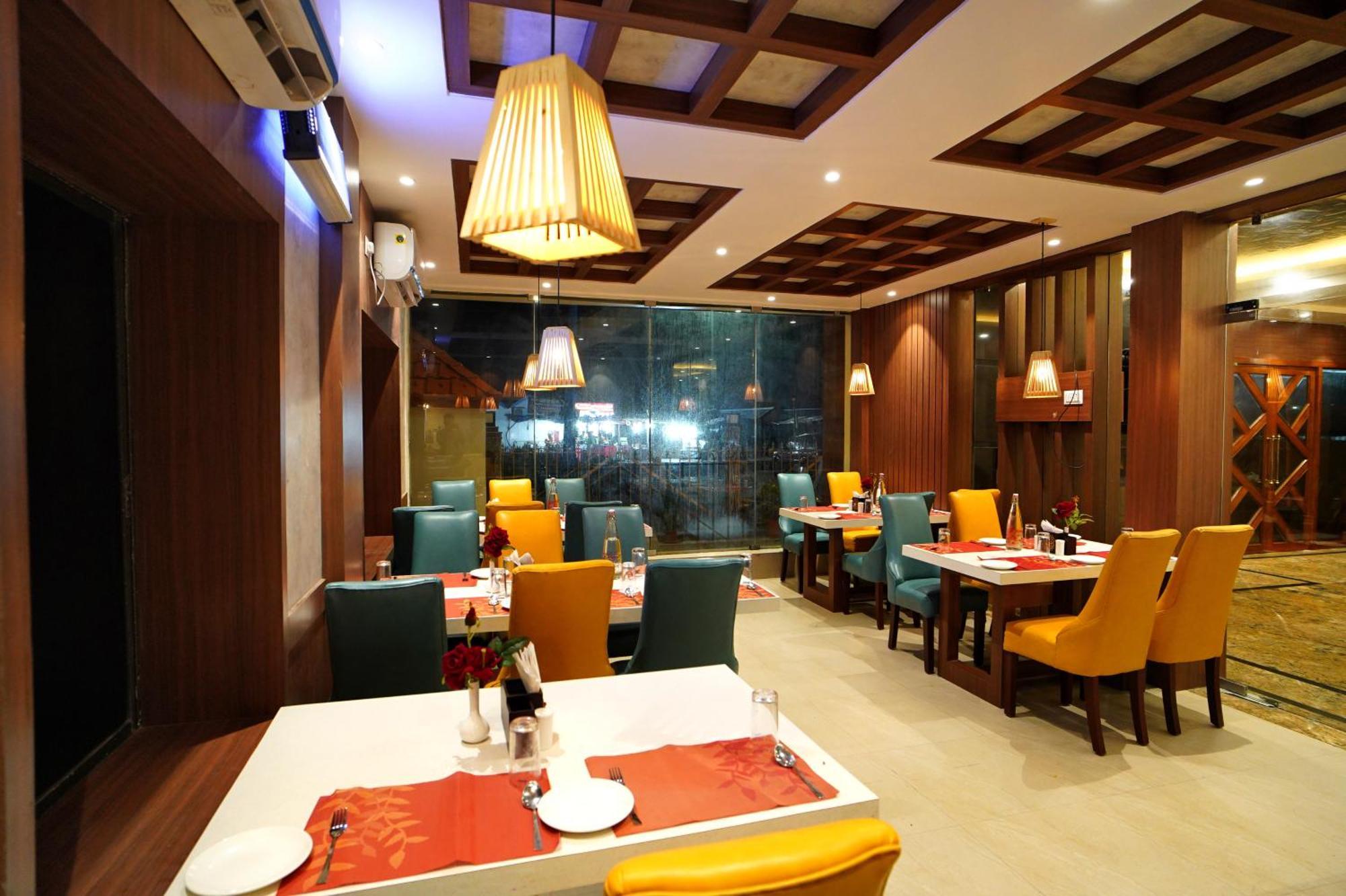 Royal Sea View !! Beach Front With Free Wifi !! Digha  Esterno foto