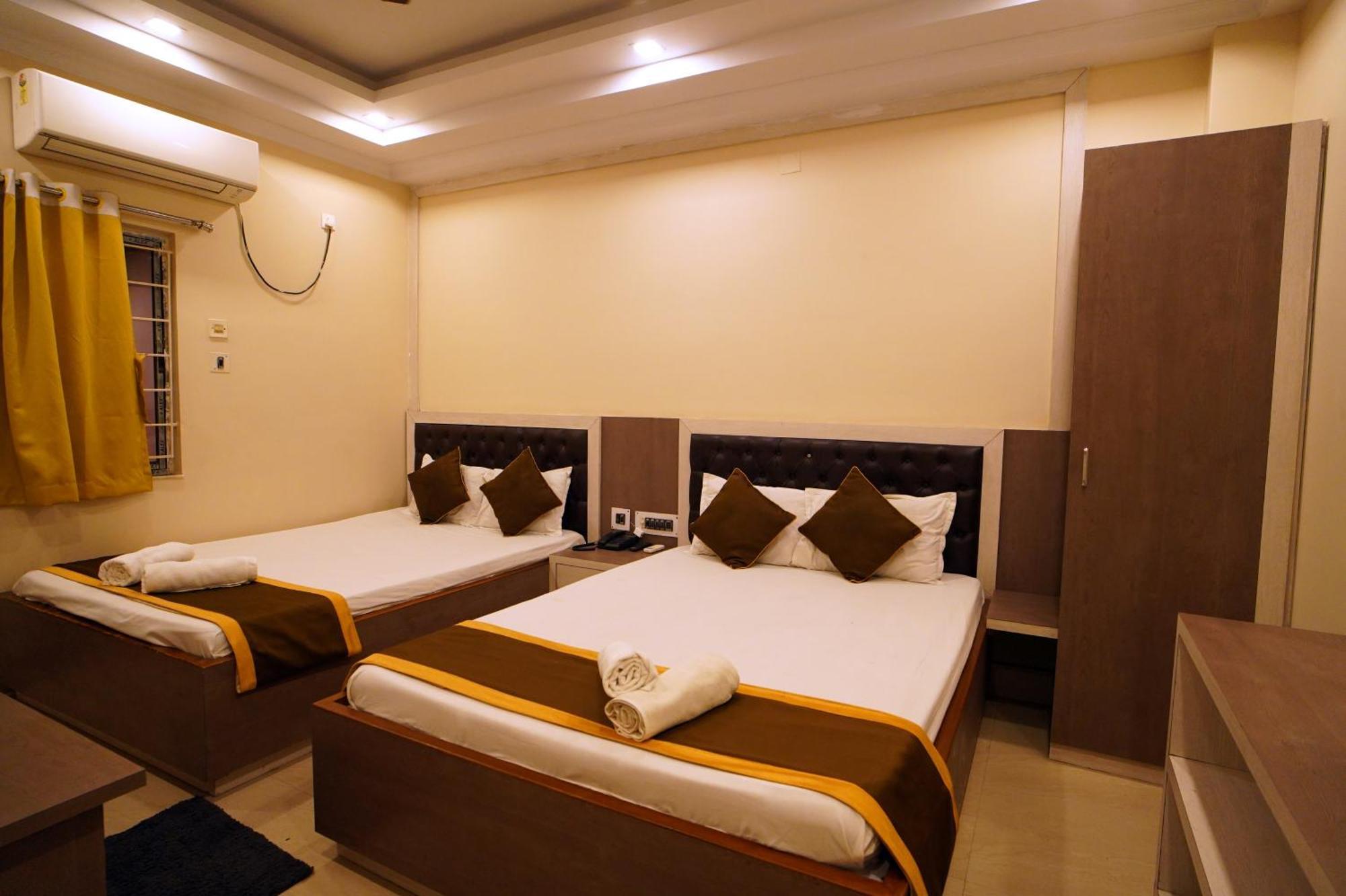 Royal Sea View !! Beach Front With Free Wifi !! Digha  Esterno foto